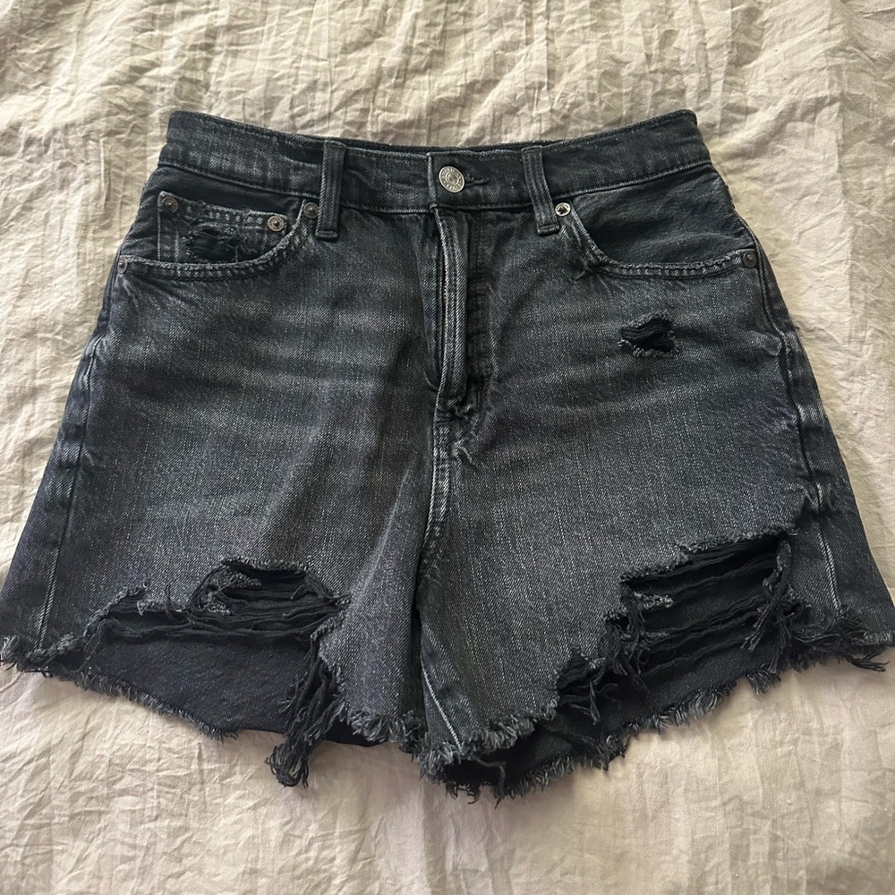 American Eagle High Rise Boyfriend Short